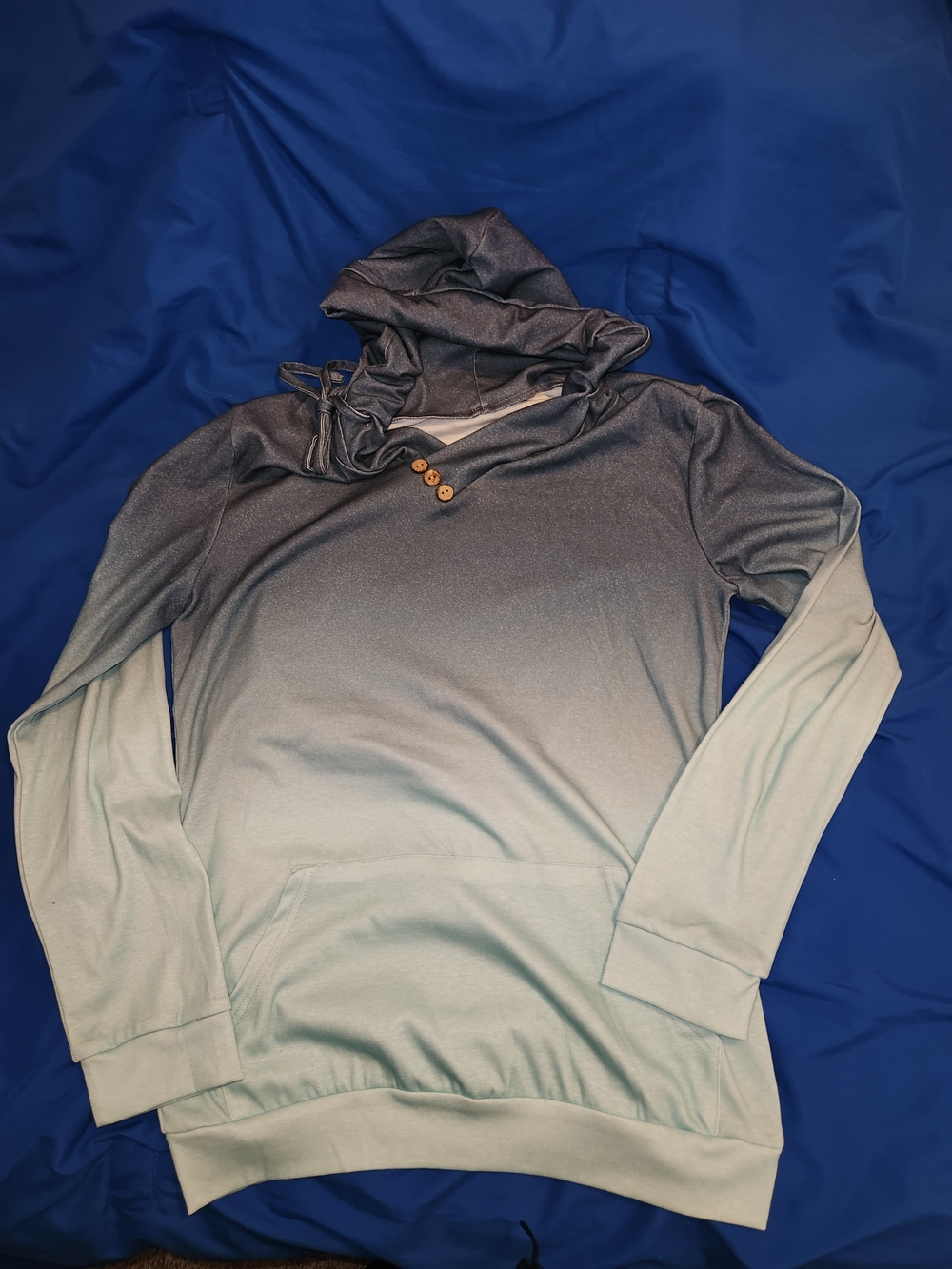 NWOT Womens Ombre Hooded Pullover Sweater - Teal To Light Blue NWOT